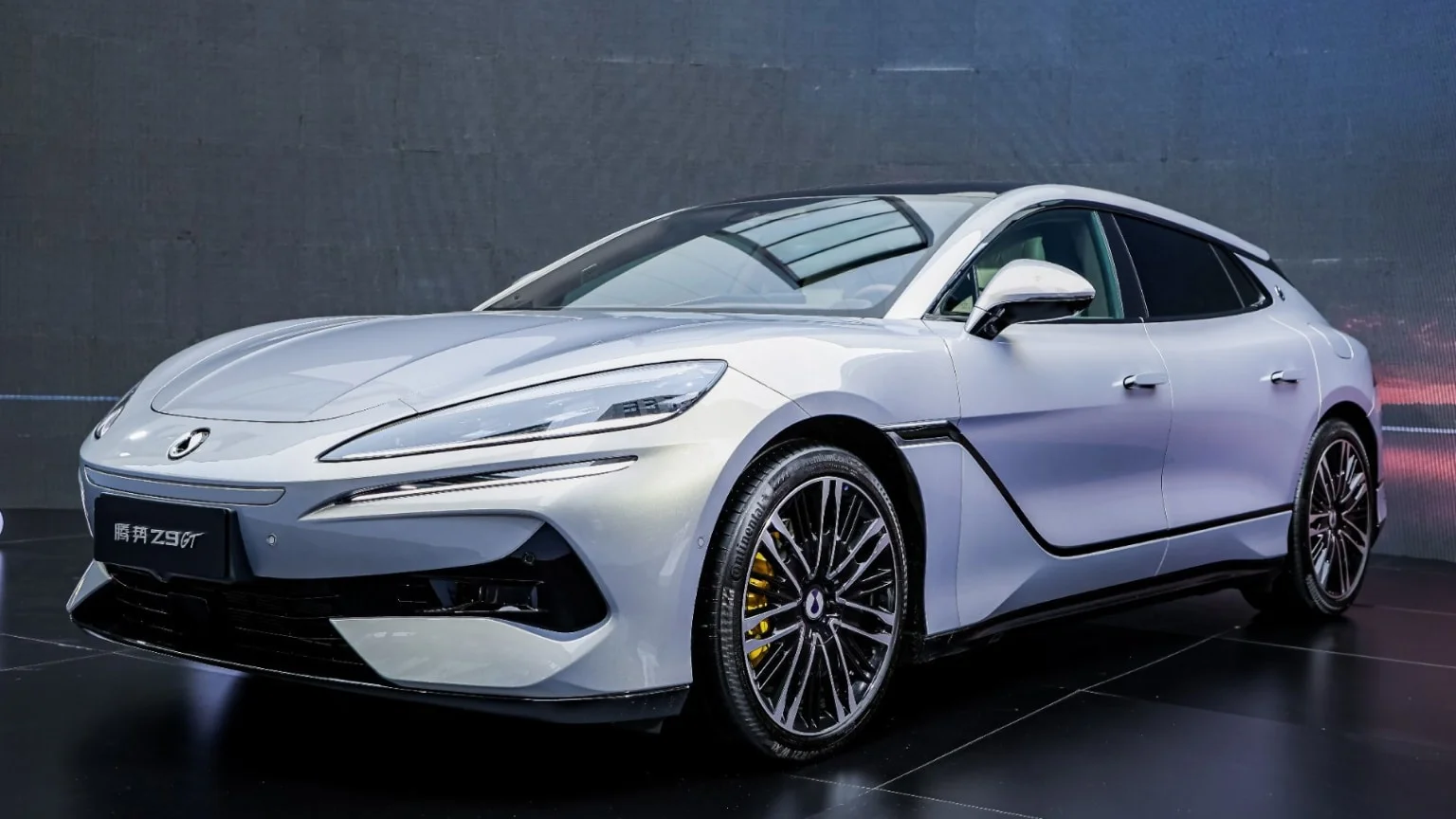 Denza Z9 GT exterior