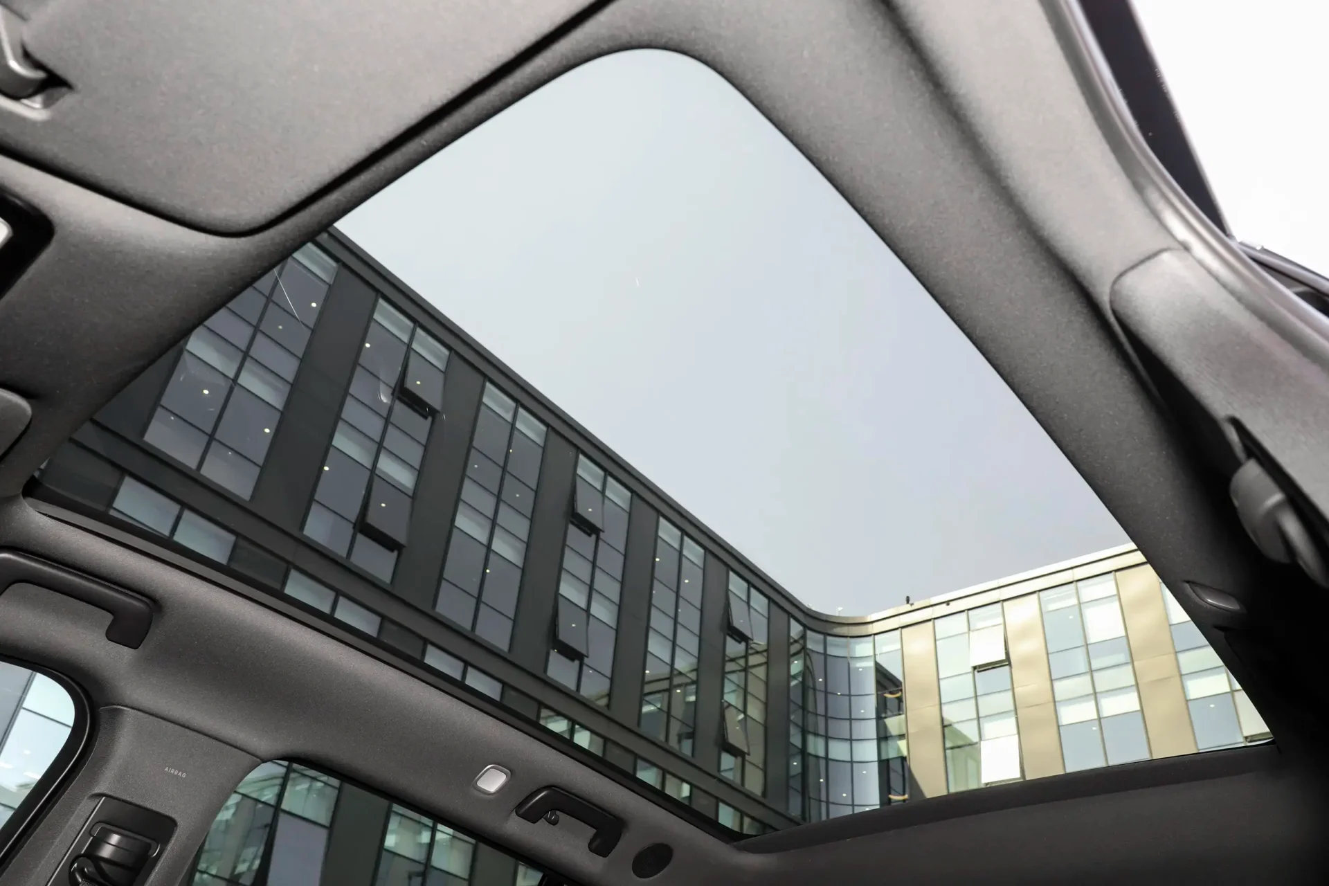 Li Auto L6 interior detail 2