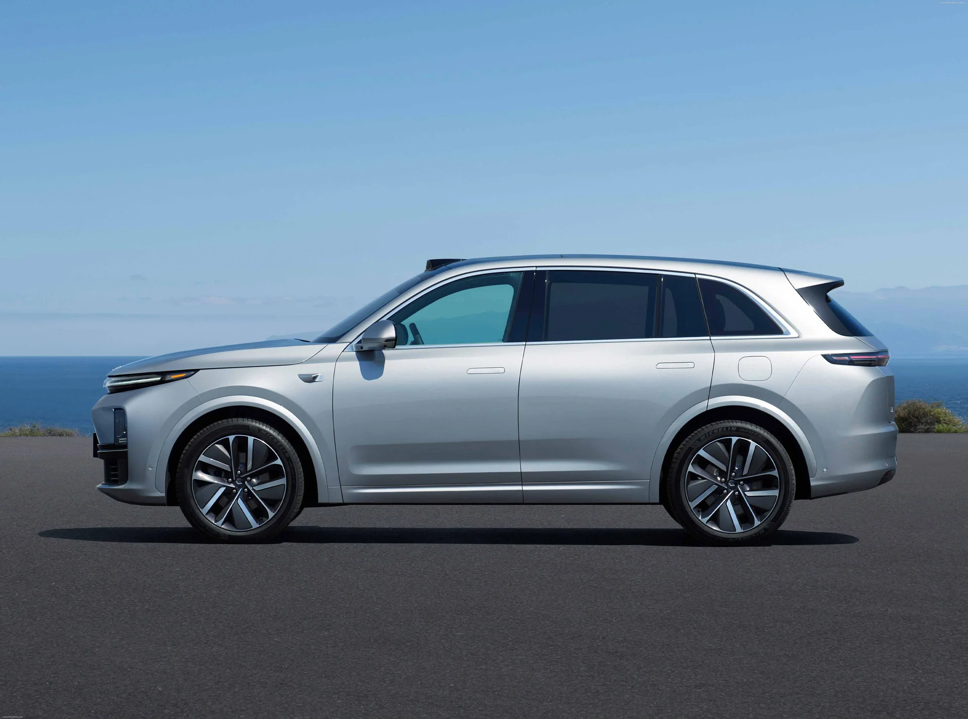 Li Auto L7 interior detail 1