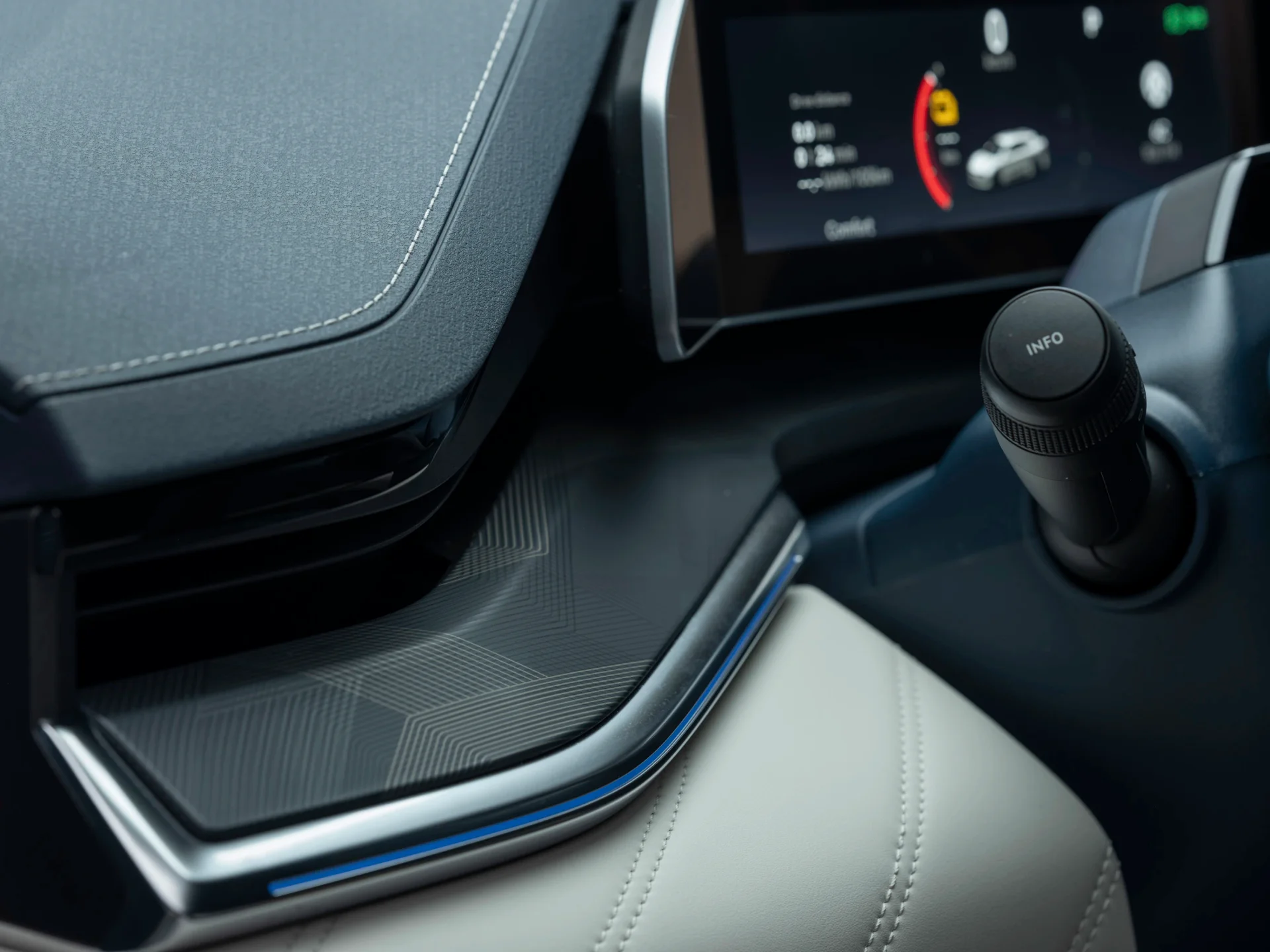 Zeekr 001 interior detail 1